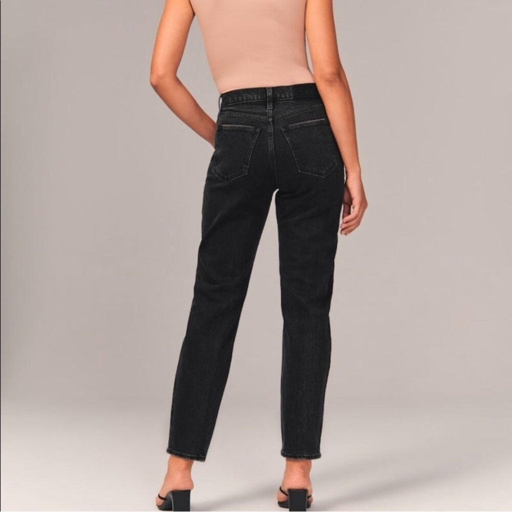 Abercrombie & Fitch Black The 80's Mom High Rise Jeans - Picture 10 of 10